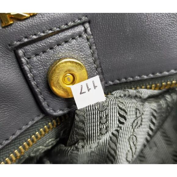 Rare PRADA Tessuto Ruffle Tote Bag Gray w/ Keychain Gold Hardware - Picture 10 of 13